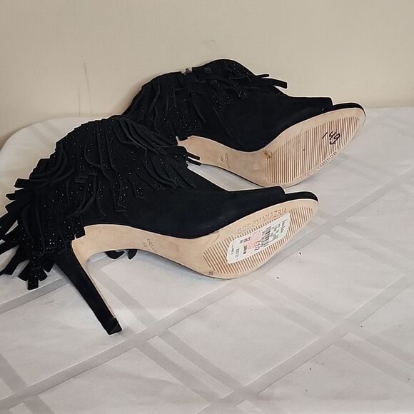 Brand NEW Peep Toe Black Frindge Bootie Boots 7.5 RETAIL 300 BCBGMAXAZRIA - Picture 4 of 9